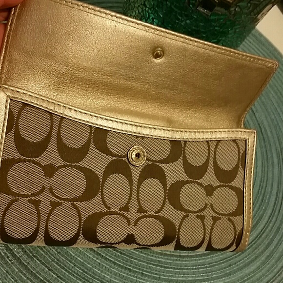 💖 PRICE FIRM COACH LEGACY SIGNATURE WALLET💖 - Picture 3 of 8